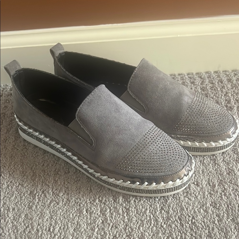 Gray Slip-On Women’s Shoes size 6.5